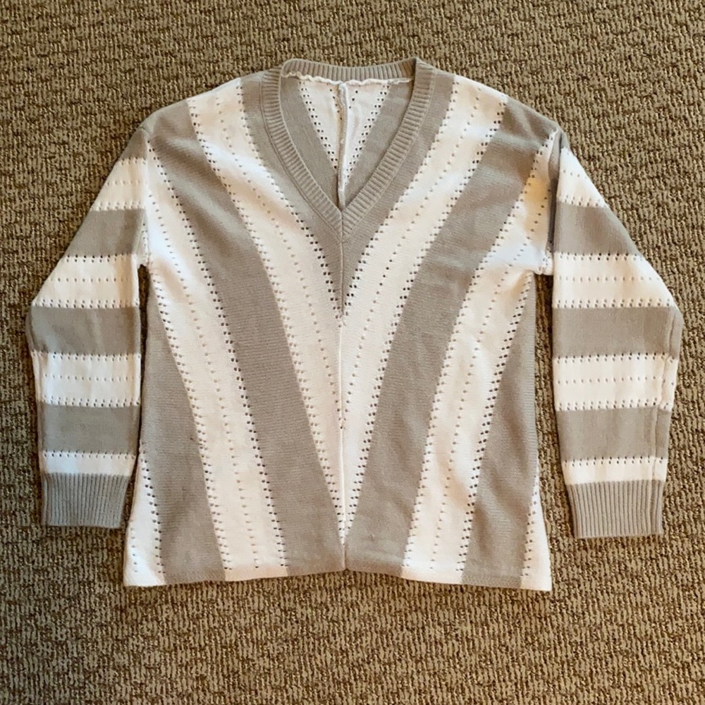 Light-weight, v-neck sweater